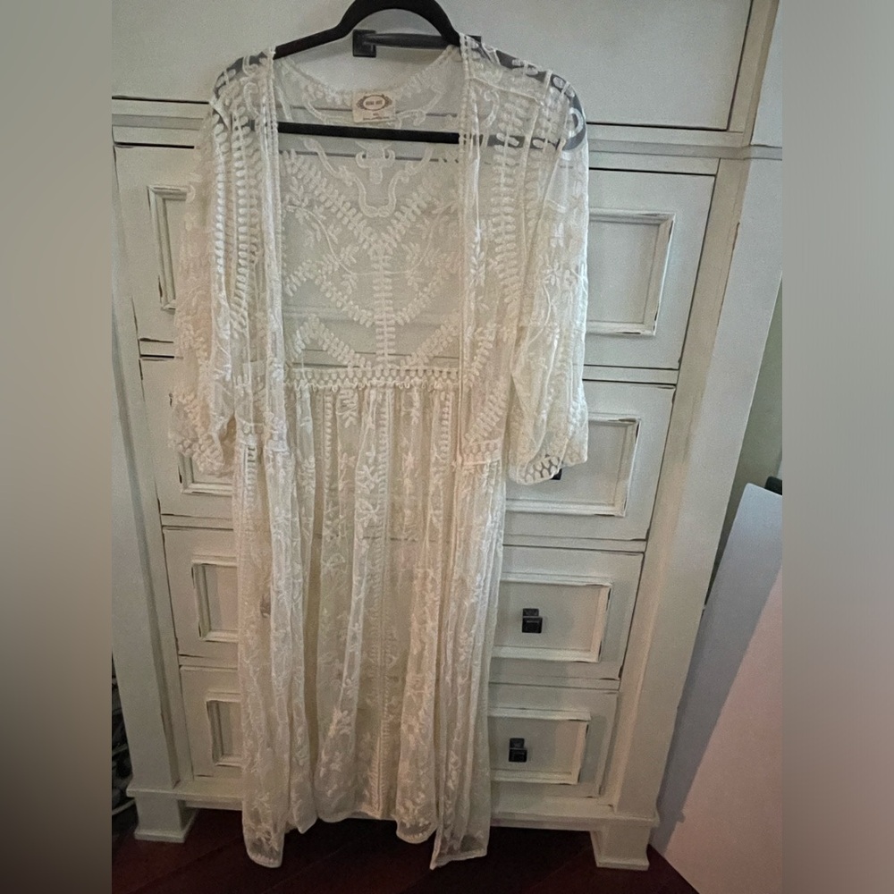 Joyfolie Mia Joy kimono new without tags. Size M/L ladies.